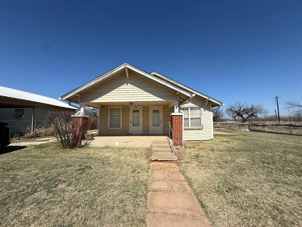 618 12th - Photo 1
