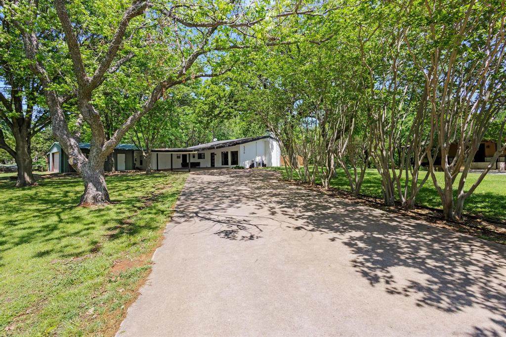 336 Kirk Avenue - Photo 1