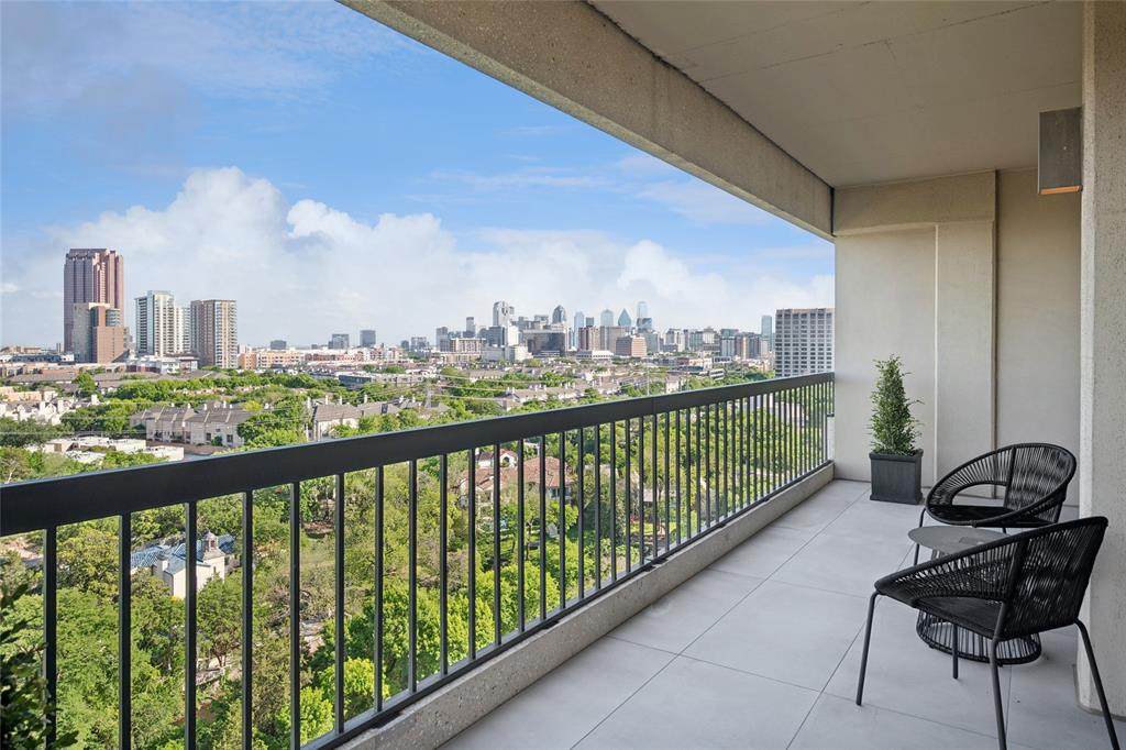 3831 Turtle Creek Boulevard - Photo 1
