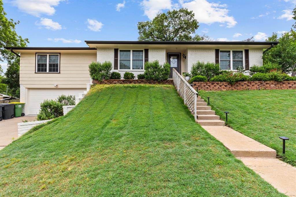 420 Brookwood Drive - Photo 1