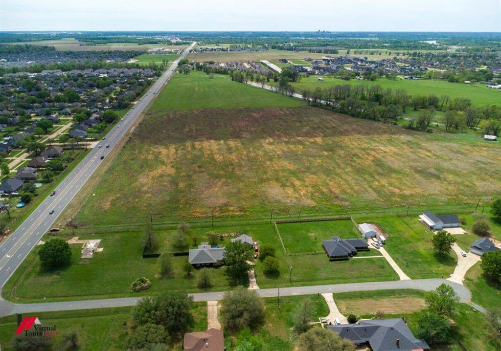 1 Airline Drive - Photo 1