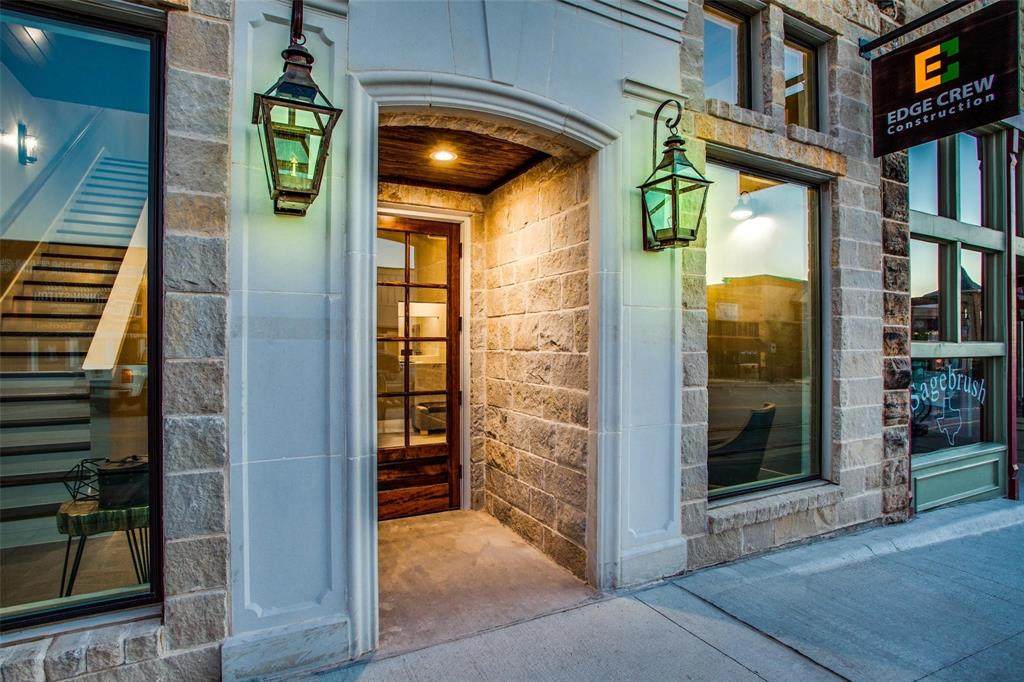 1024 Halsell Street - Photo 1