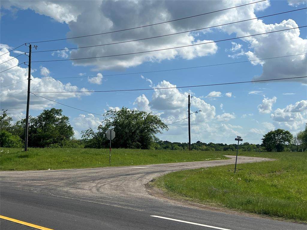 TBD E Loop 301 - Photo 1