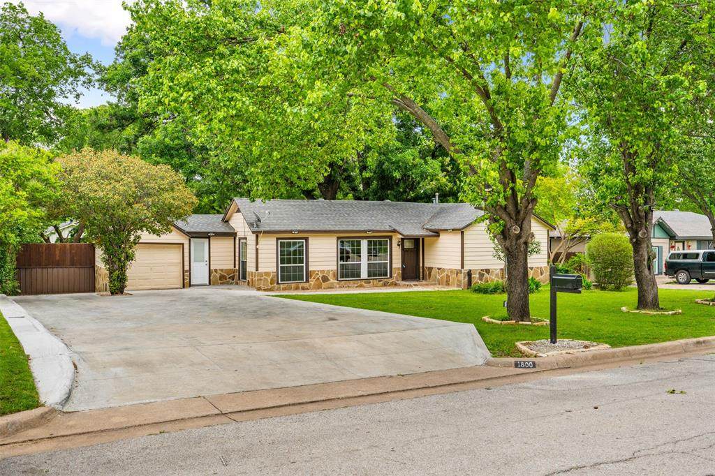 1800 Brook Hollow Drive - Photo 1