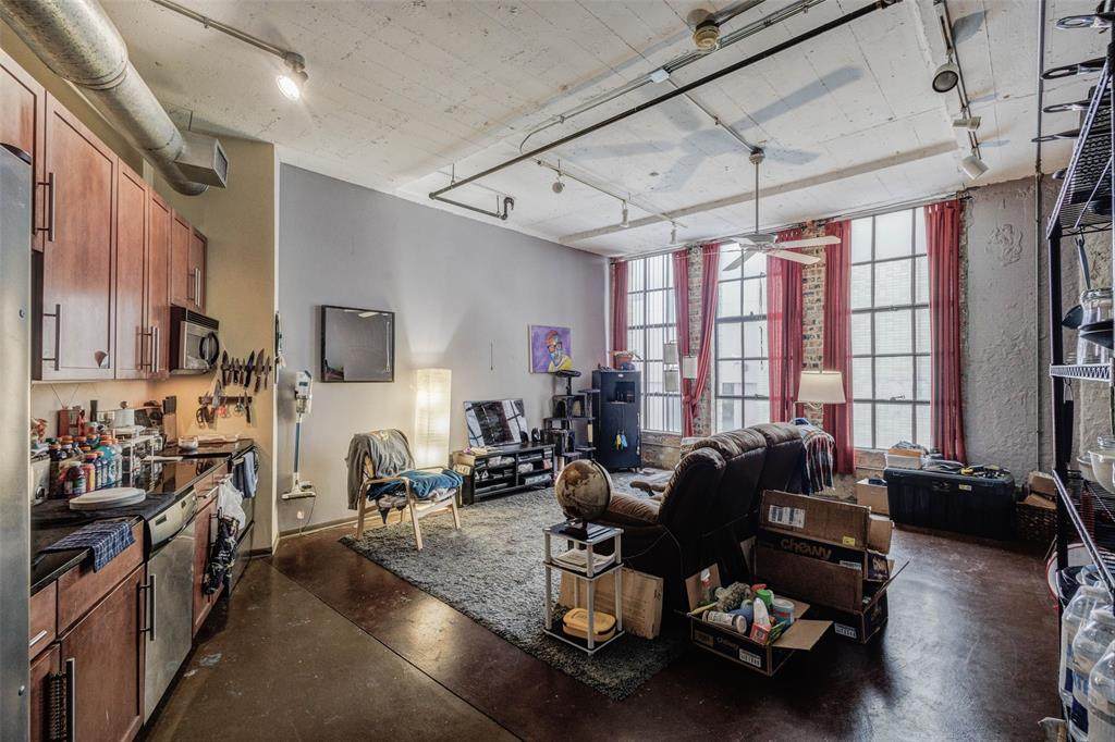 1122 Jackson Street - Photo 1