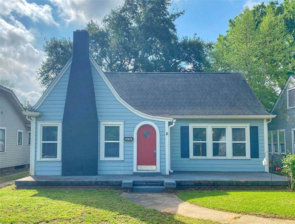 3467 Beverly - Photo 1