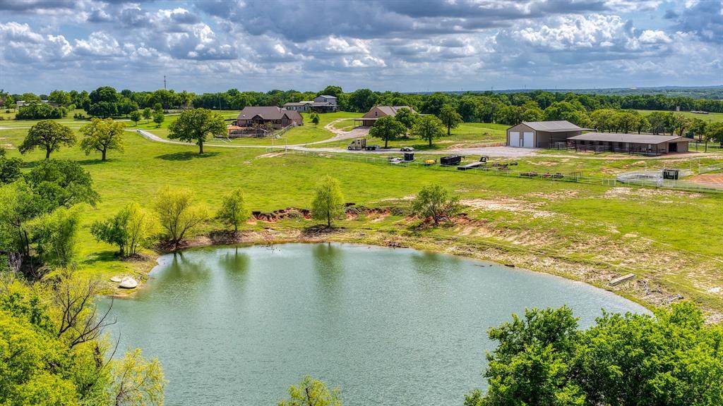 303 Private Road 3365 - Photo 1