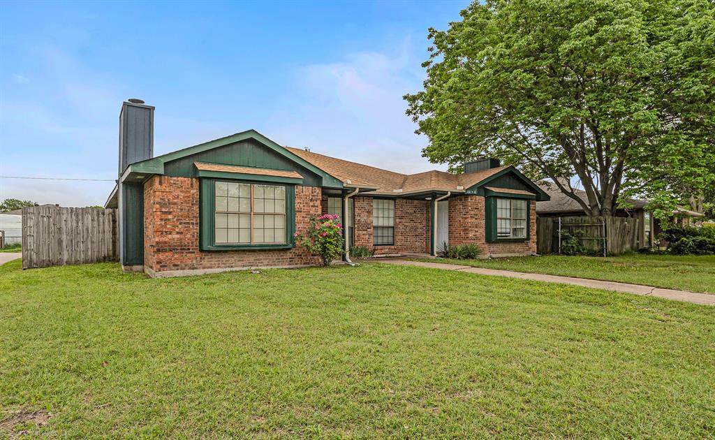 2614 Stanford Street - Photo 1