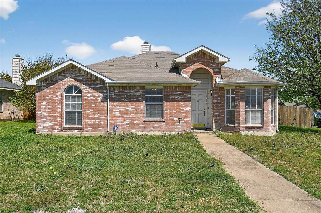 1715 Reynolds Street - Photo 1