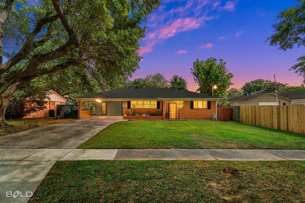 2713 Wendy Lane - Photo 1