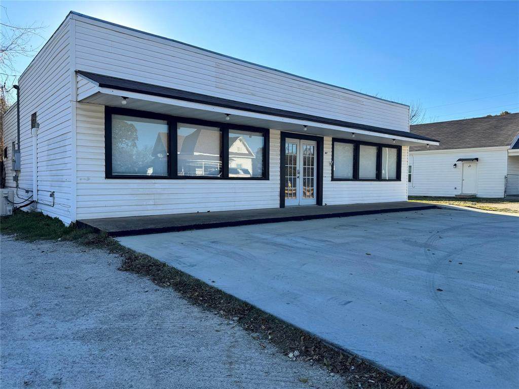 311 Franklin Street - Photo 1