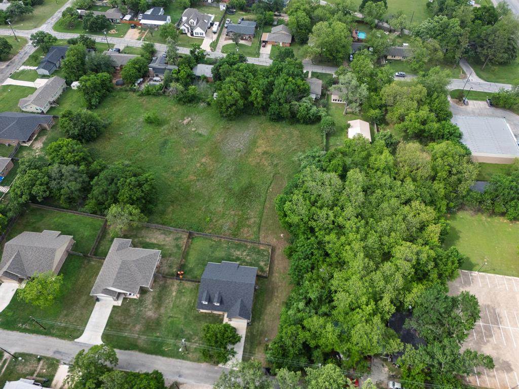 209 8th Street - Photo 1