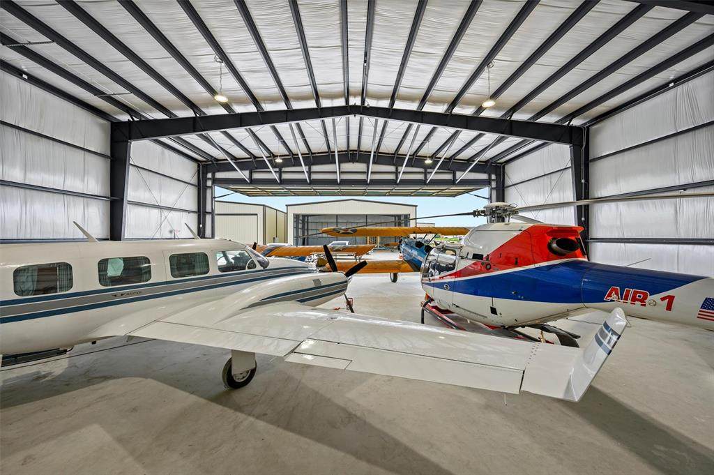9400 Beagle Lane - Photo 1