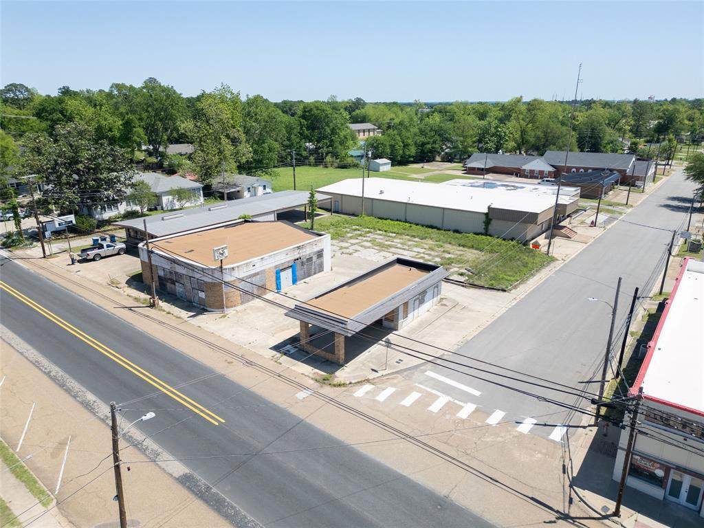 402 Main Street - Photo 1