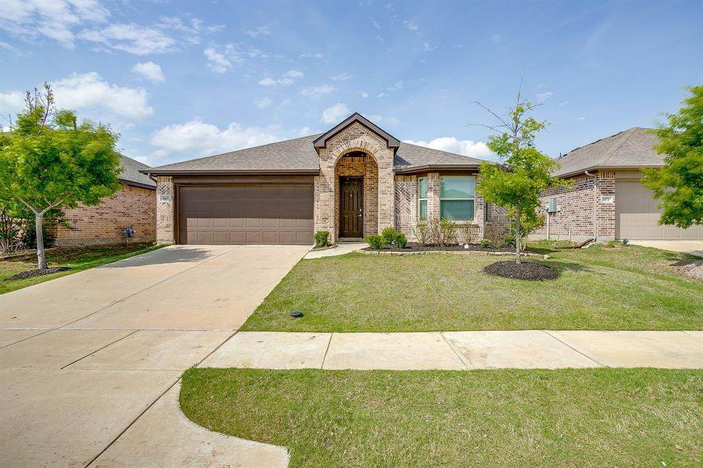 1069 Nighthawk Trail - Photo 1