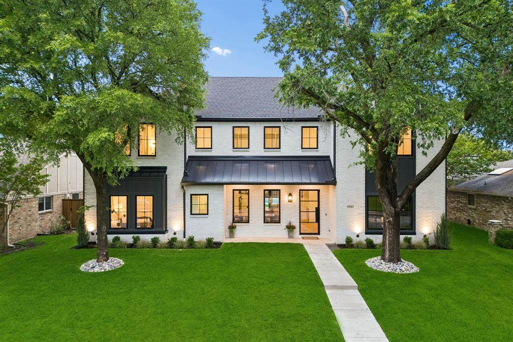 6915 Middle Cove Drive - Photo 1