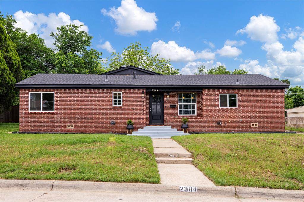 2304 Annabelle Lane - Photo 1