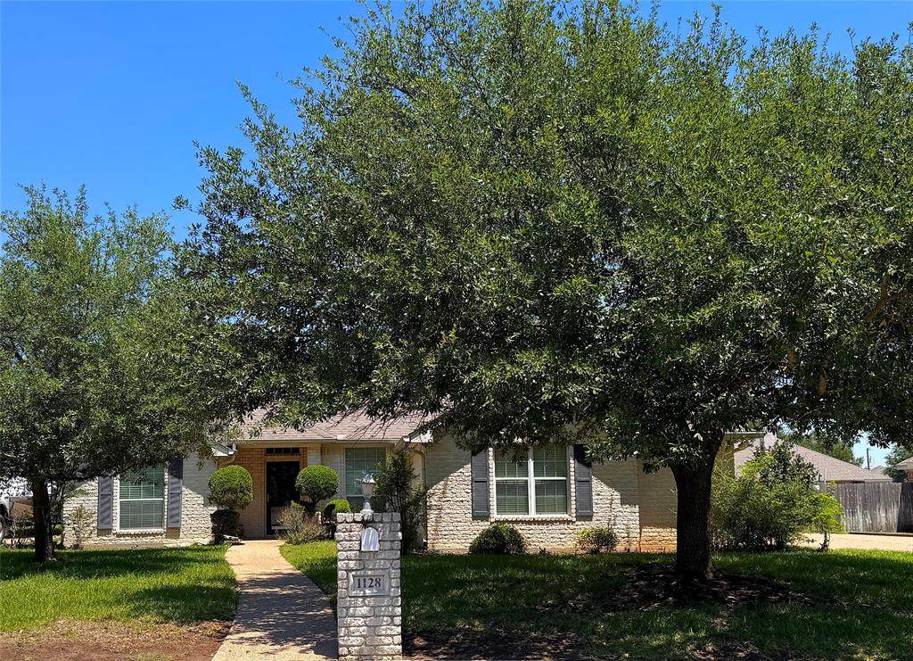 1128 Heatherwood - Photo 1