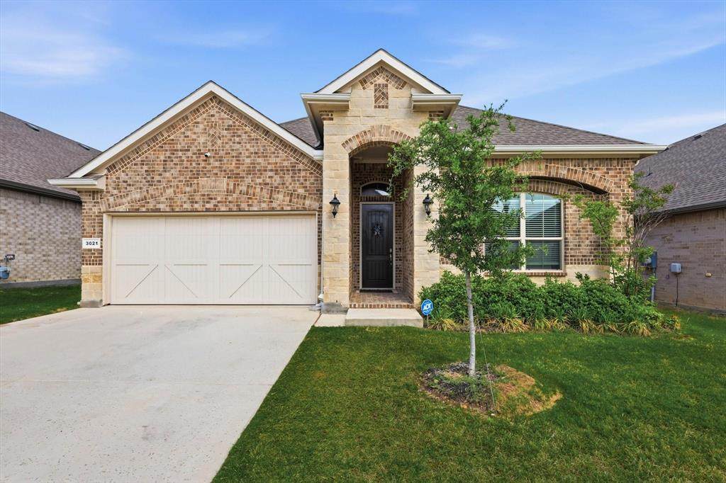 3021 Lionsgate Drive - Photo 1