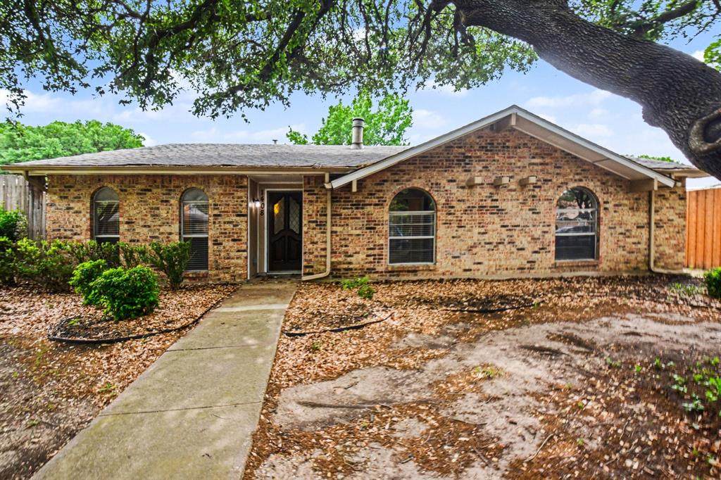 1408 Vanderbilt Drive - Photo 1