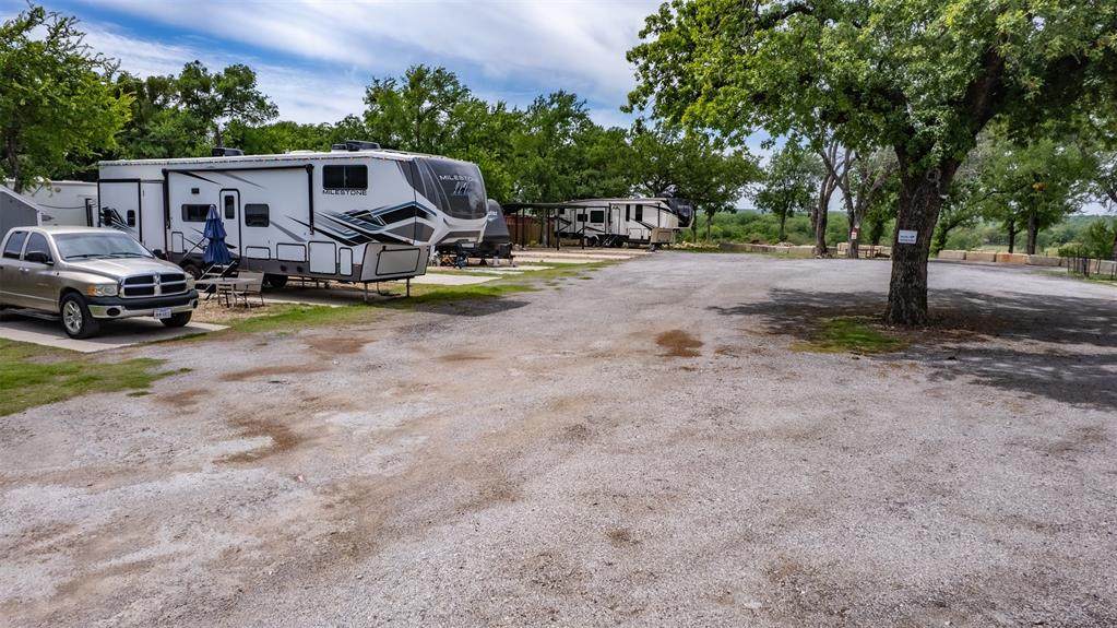 4650 Robertson Road - Photo 1