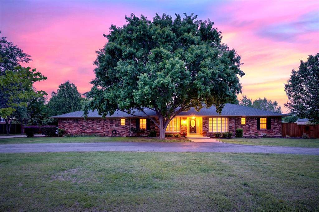 4607 Sachse Road - Photo 1