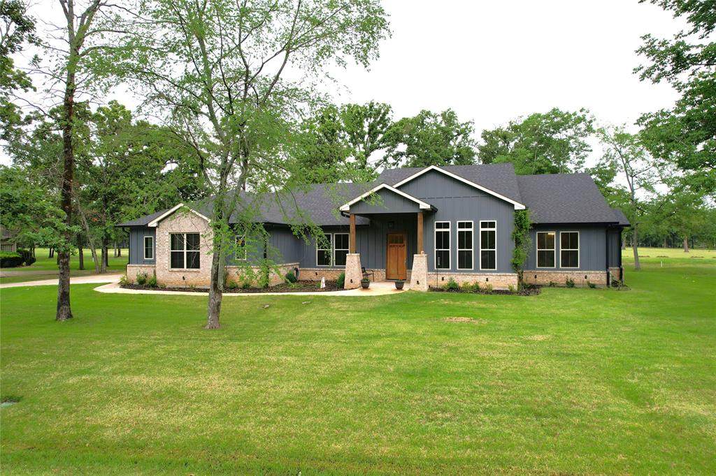 297 Private Road 5982 - Photo 1