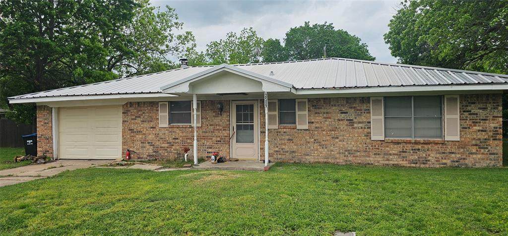 2509 Ridgecrest - Photo 1