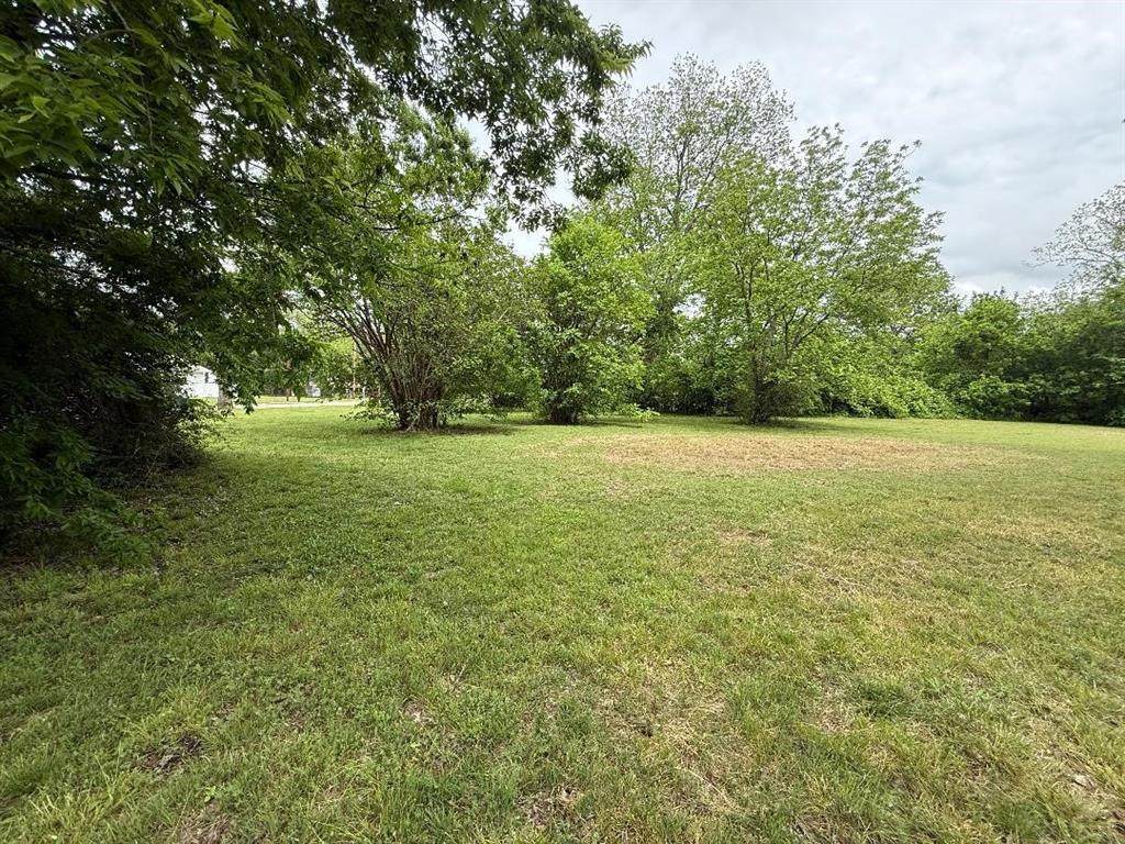 304 Hill Street - Photo 1