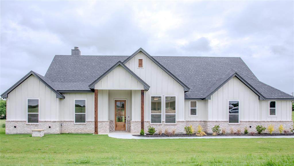204 Sweetgrass Drive - Photo 1