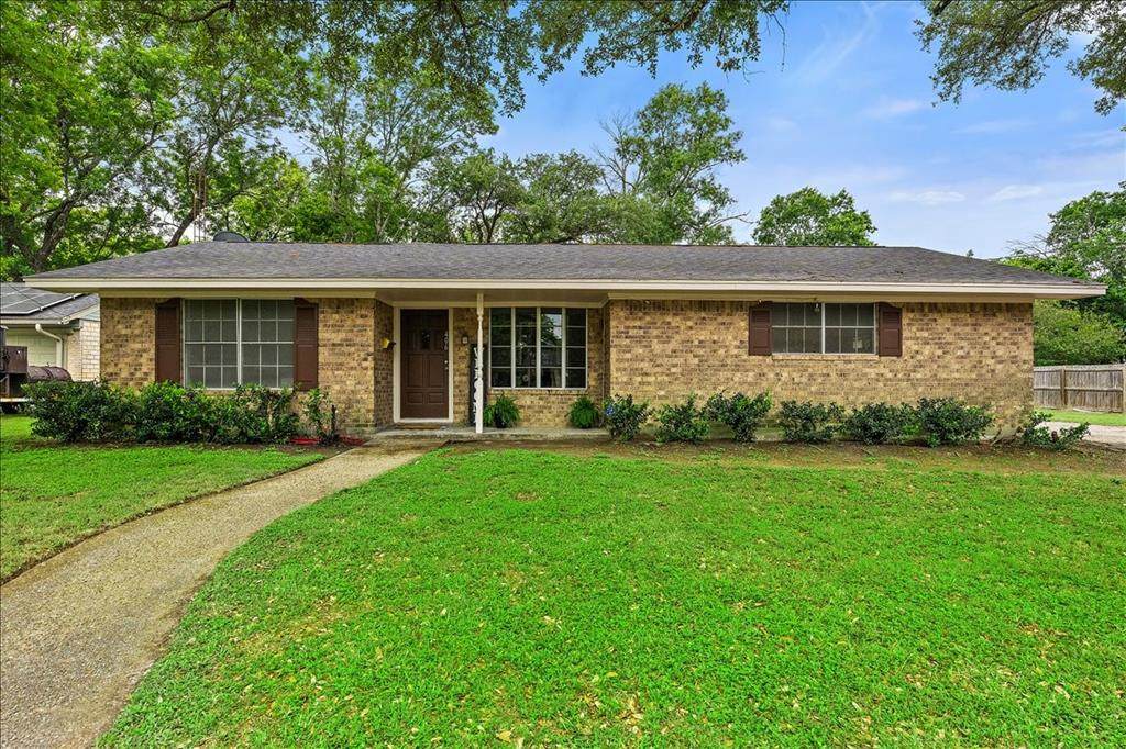406 37th Street - Photo 1