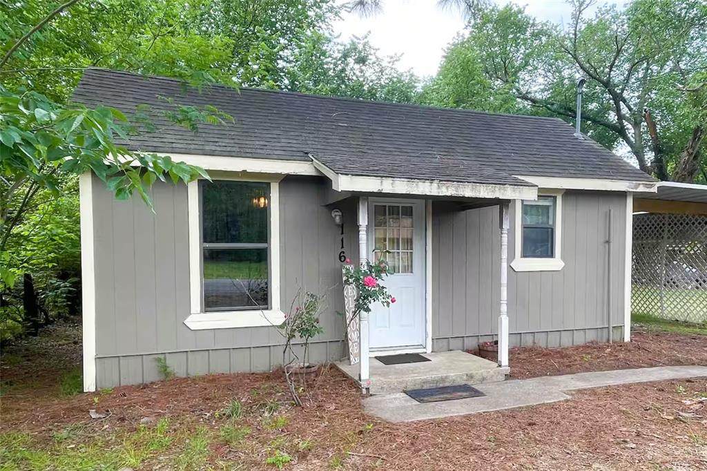 116 Locust Street - Photo 1