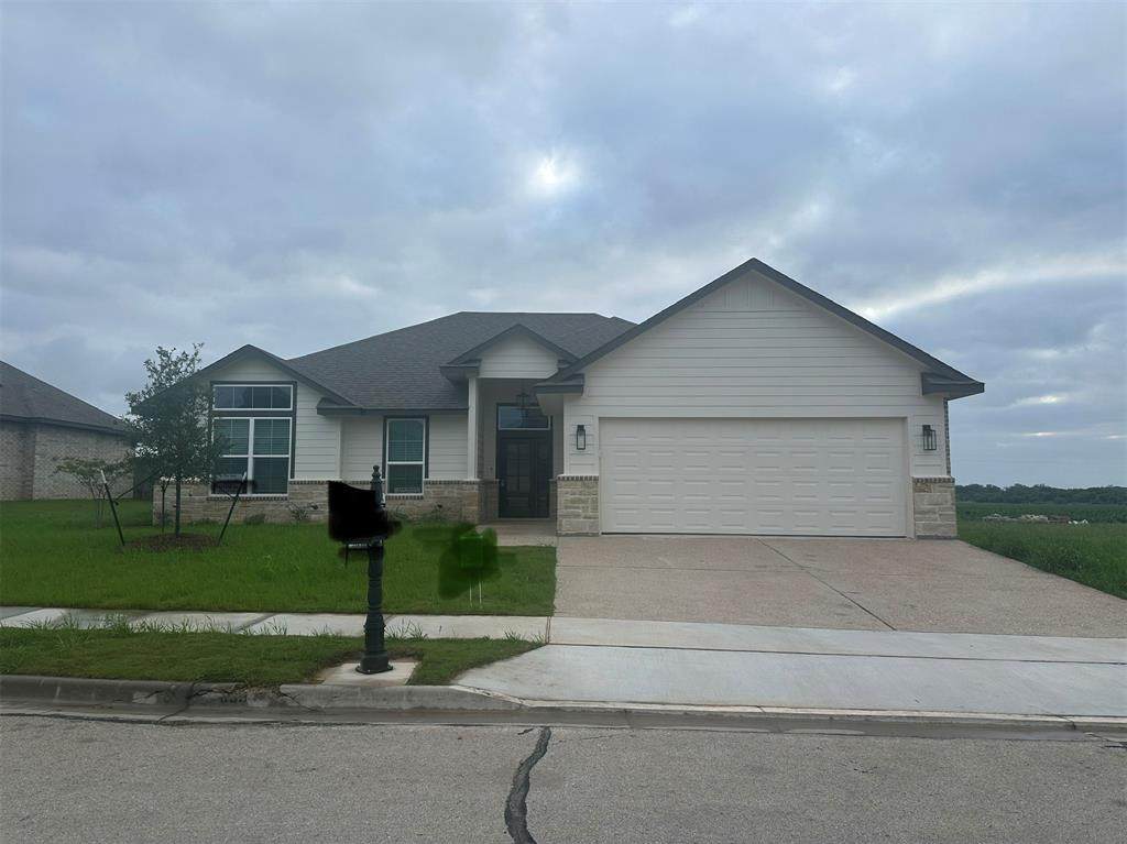 395 Frederick Drive - Photo 1