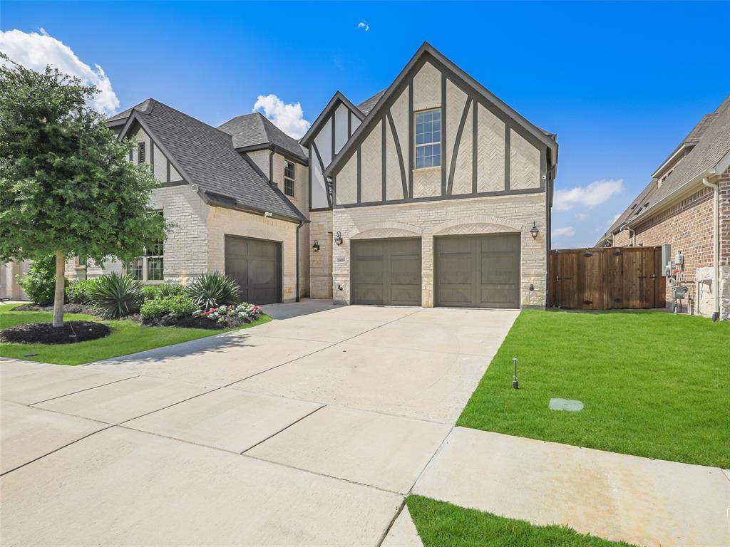 8416 Western - Photo 1