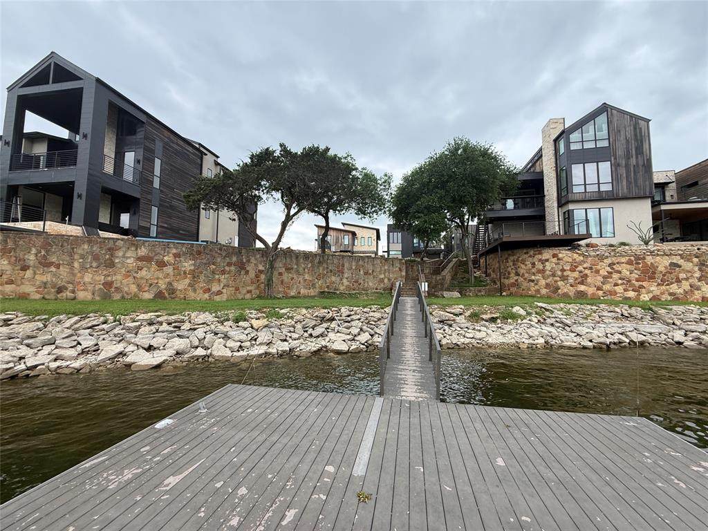 11 Breakwater Bend - Photo 1