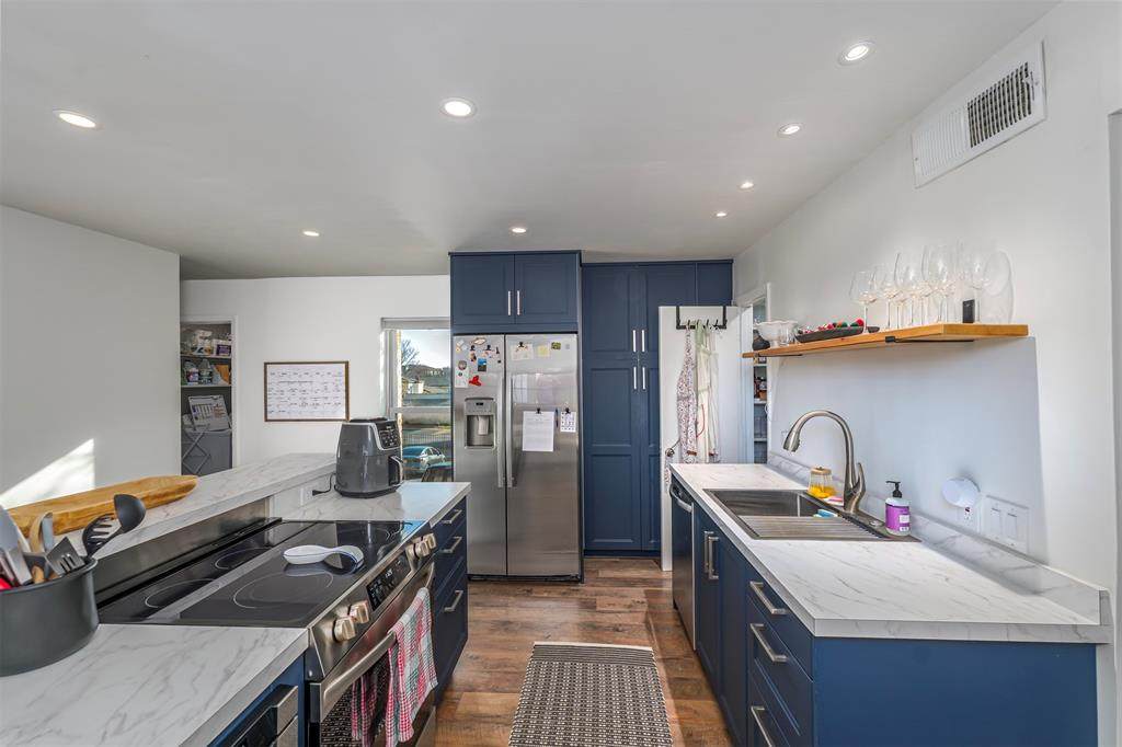 6032 Westridge Lane - Photo 1
