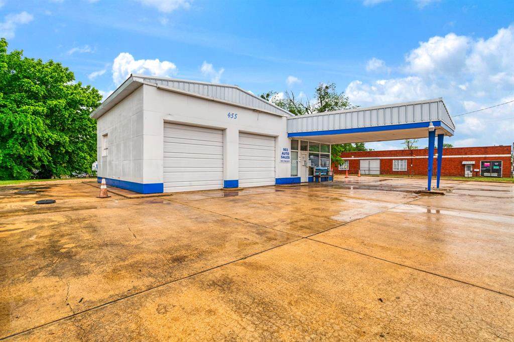 455 N Main St - Photo 1