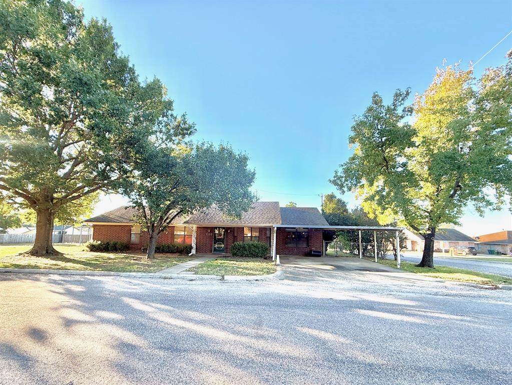 300 Denton Court - Photo 1