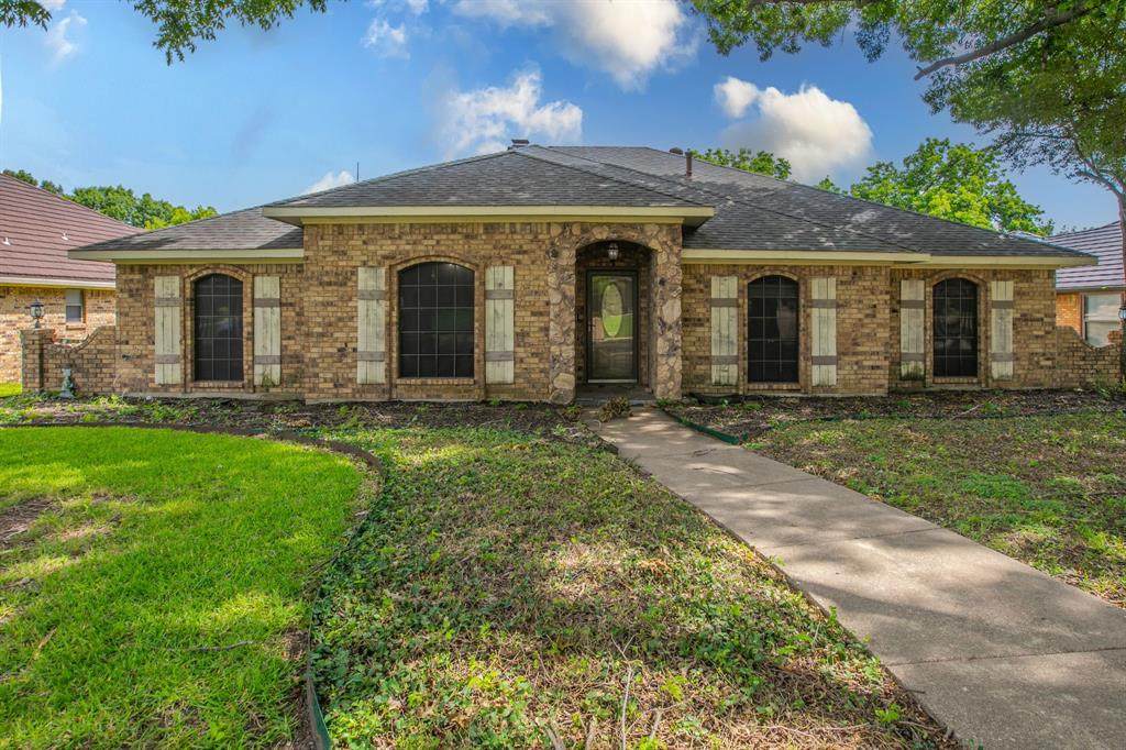 3302 Oxford Drive - Photo 1