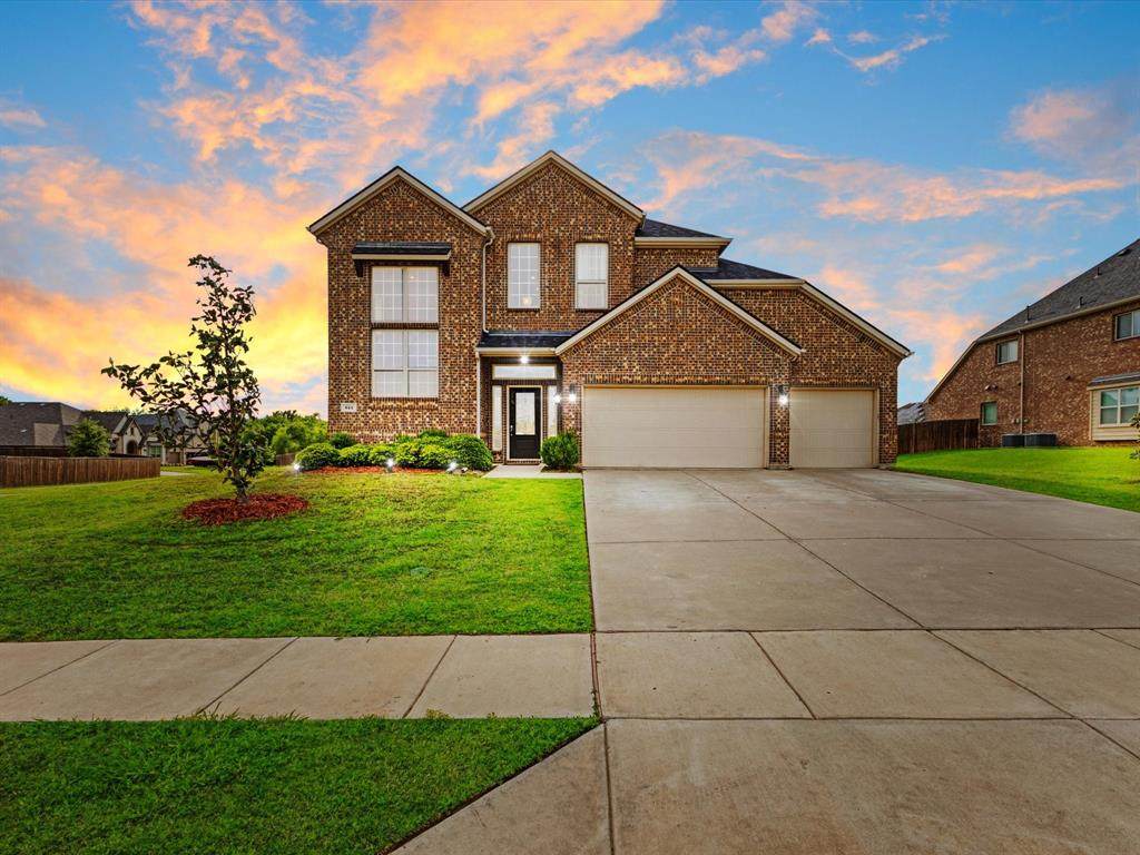 614 Woodridge Drive - Photo 1