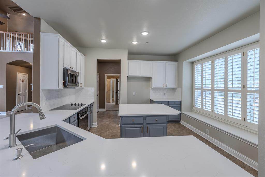 452 Richmond Street - Photo 1