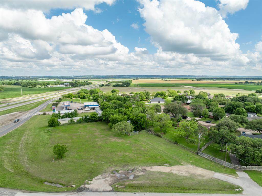 5153 Hwy 6 - Photo 1