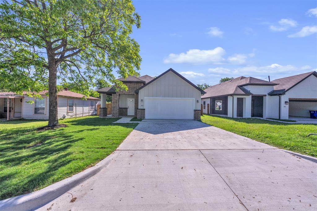 303 Pemberton Street - Photo 1