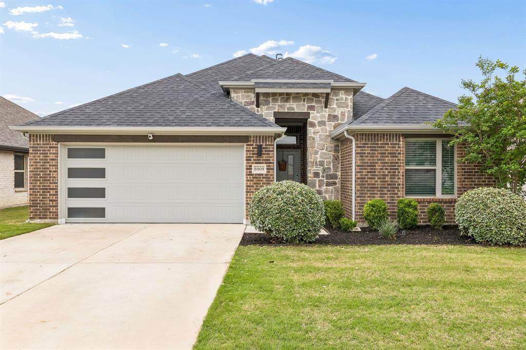 6909 Lilac Drive - Photo 1