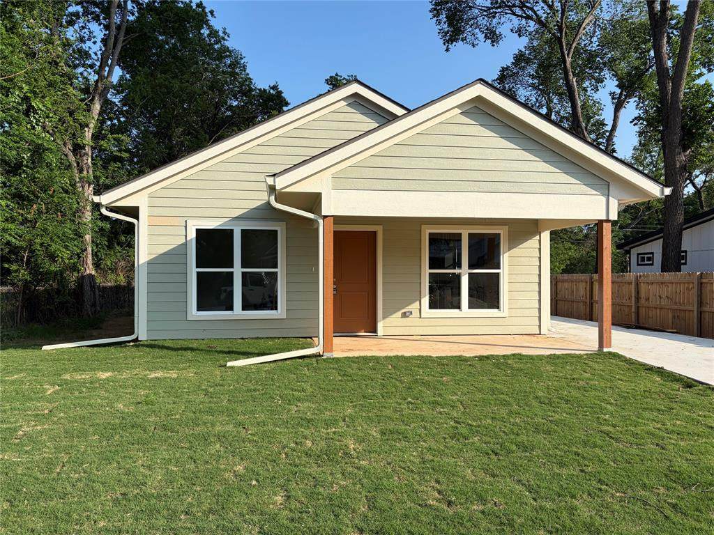 1025 Harlem Street - Photo 1