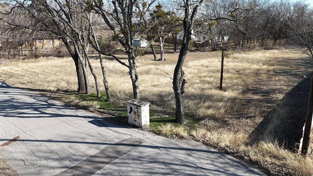 105 Huling Drive - Photo 1