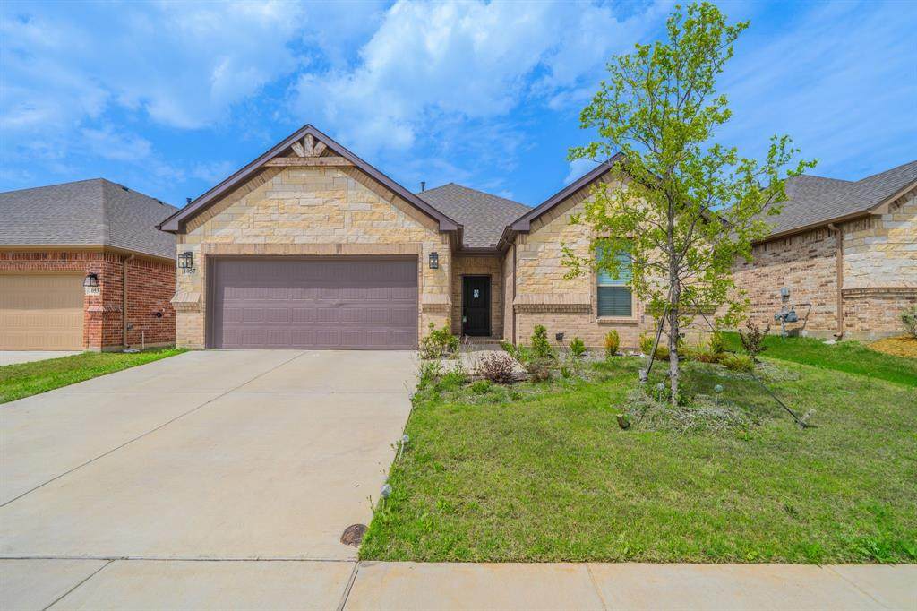 1057 Nighthawk Trail - Photo 1