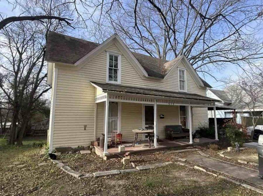 513 Jefferson Street - Photo 1