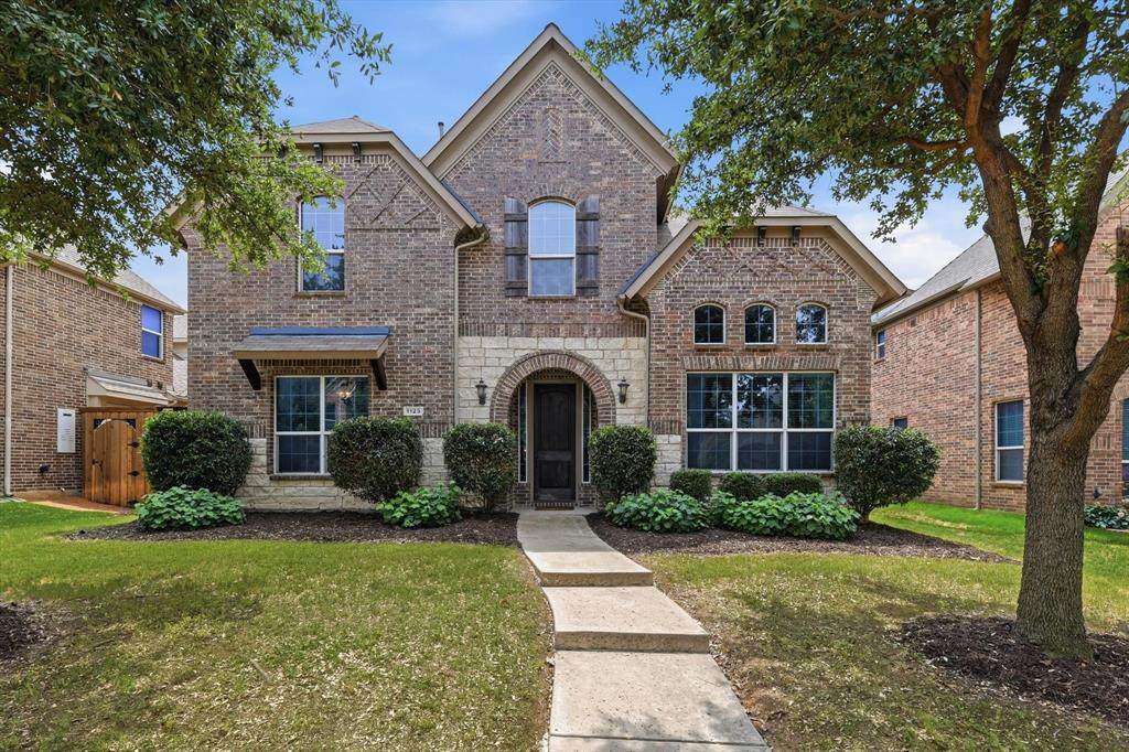 1123 Chestnut Drive - Photo 1