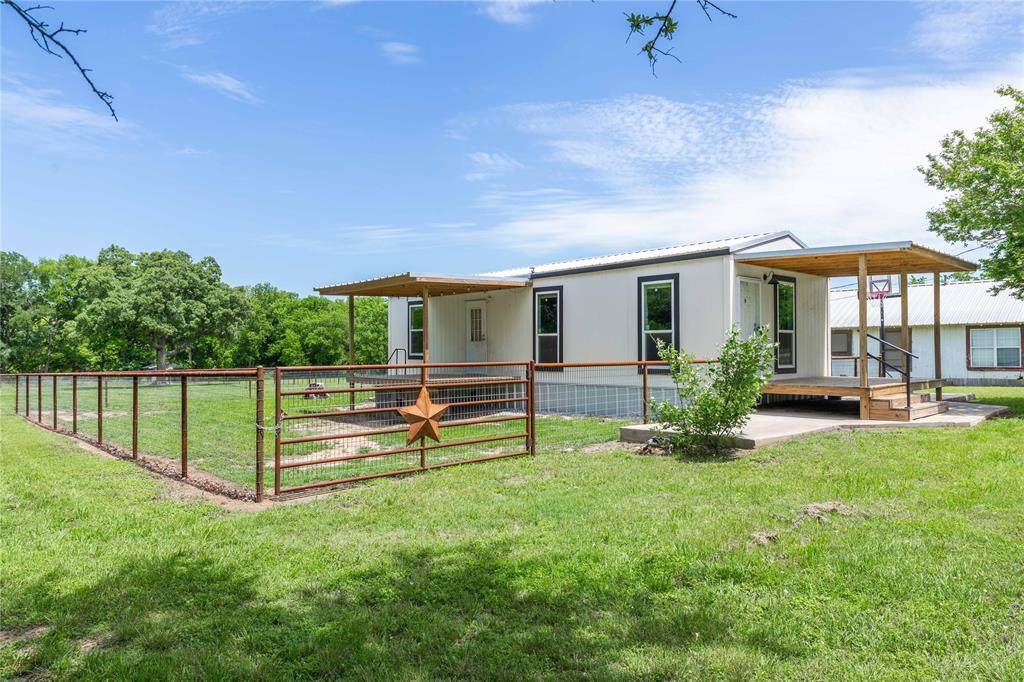 601 Reynosa - Photo 1